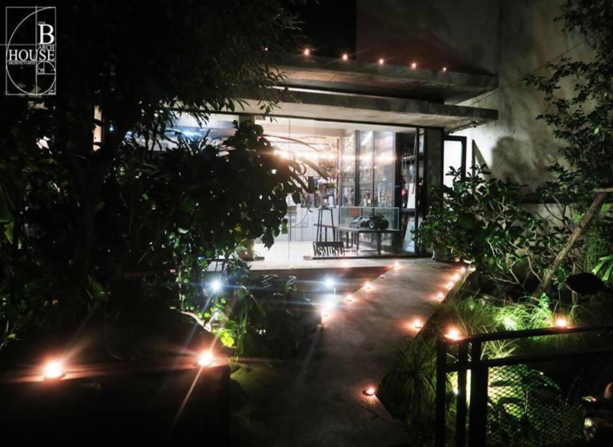 Отель B Arch House Чиангмай Экстерьер фото