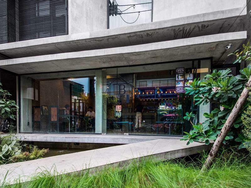 Отель B Arch House Чиангмай Экстерьер фото